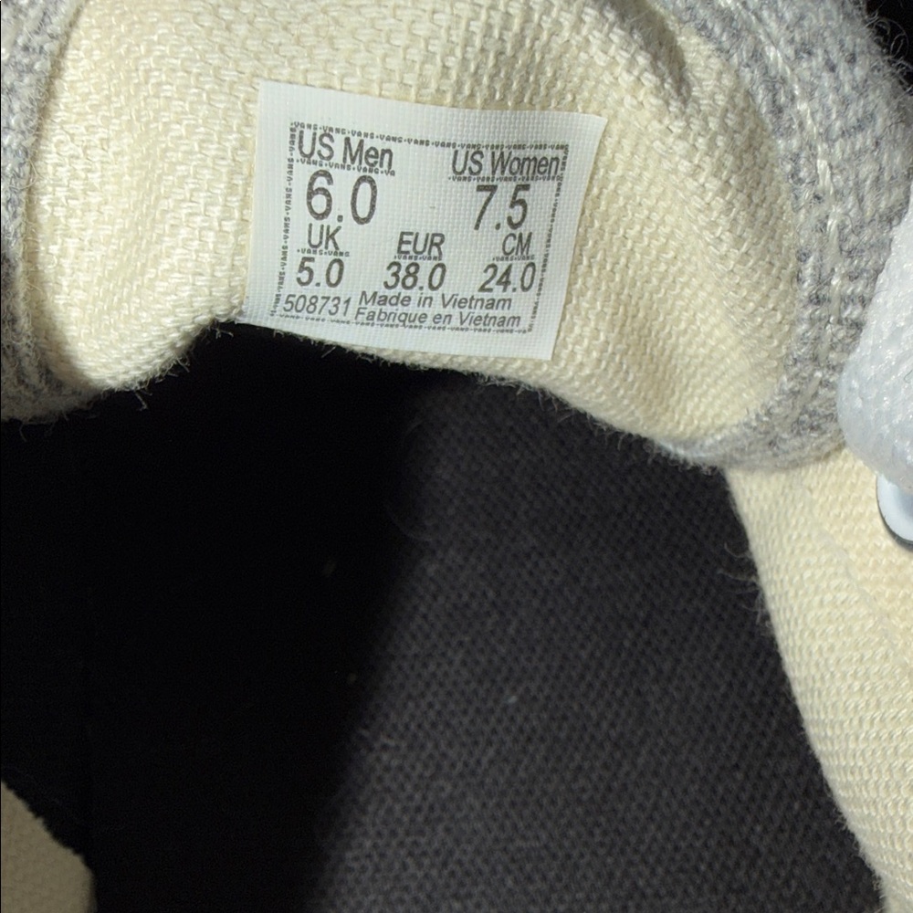 Vans Classic Gray and White Canvas Shoes - Picture 5 of 6